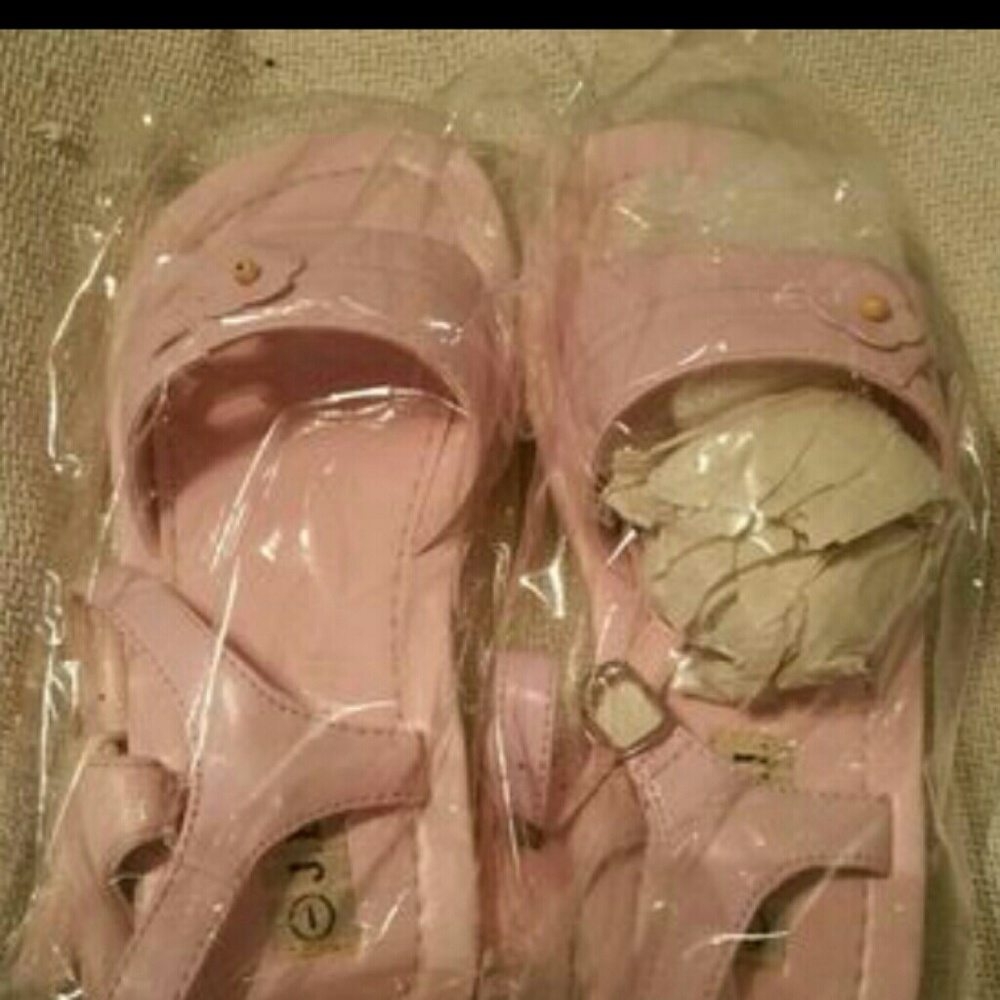 Brand new little girls sandals for sale!!!
